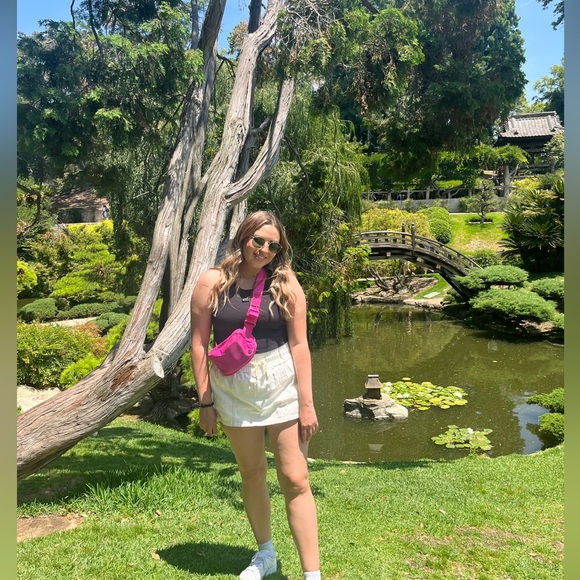 Meet your Posher, Vanessa - Picture 1 of 1